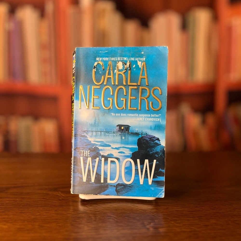 The Widow by Carla Neggers ISBN: 0778325164